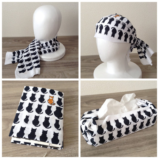 黒猫(横Ver.)手ぬぐい。茶色の猫以外にも違う猫がいます!